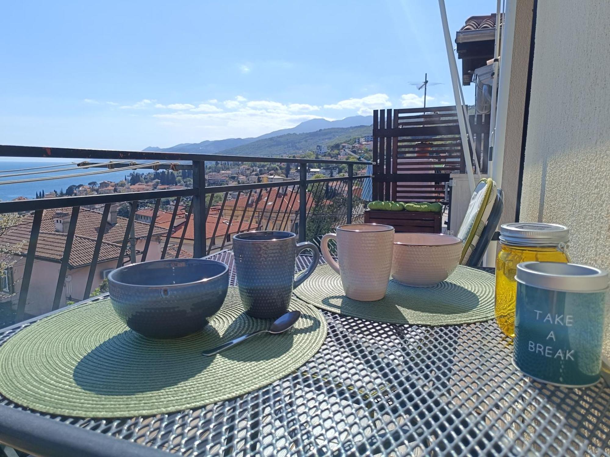 Fenix - Stunning View, Great Location & Free Parking Apartment Opatija Bagian luar foto