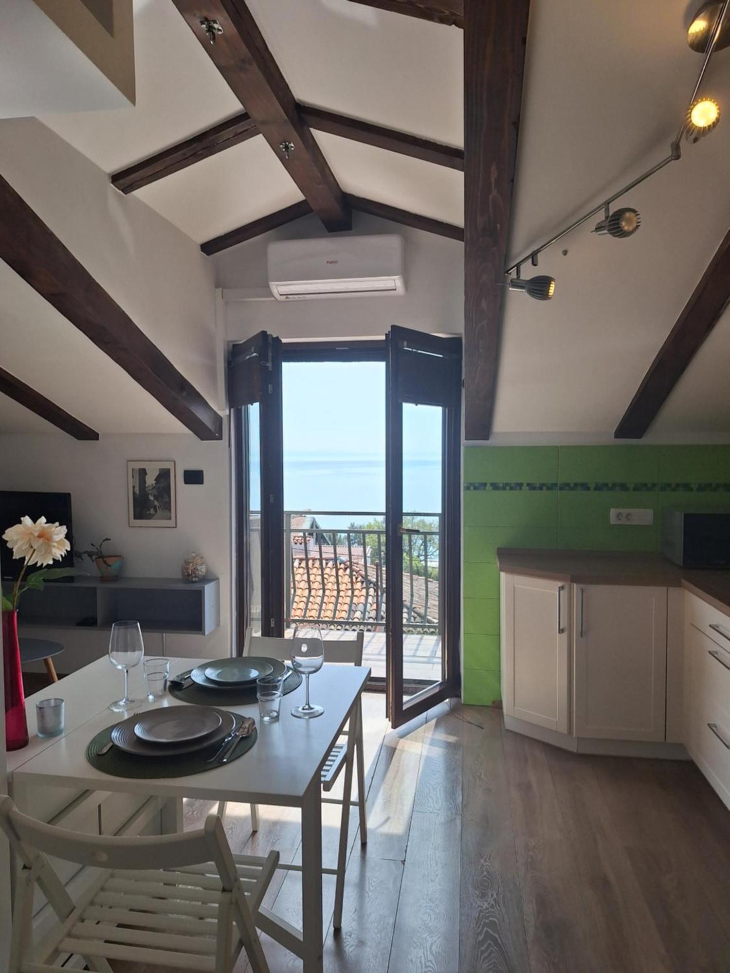 Fenix - Stunning View, Great Location & Free Parking Apartment Opatija Bagian luar foto